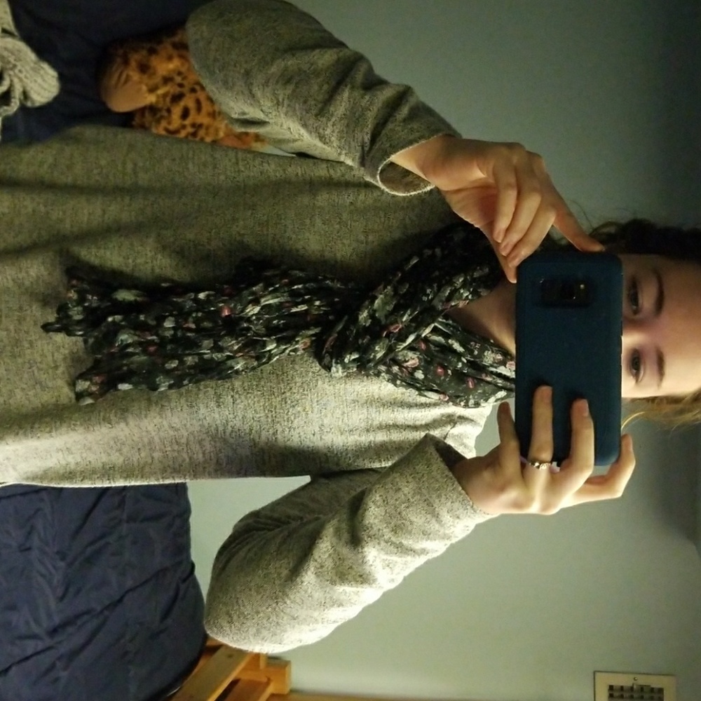 Scarf - Picture 3 of 3